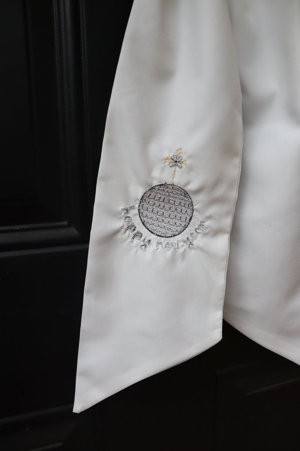 Midnight Toast Wreath Sash