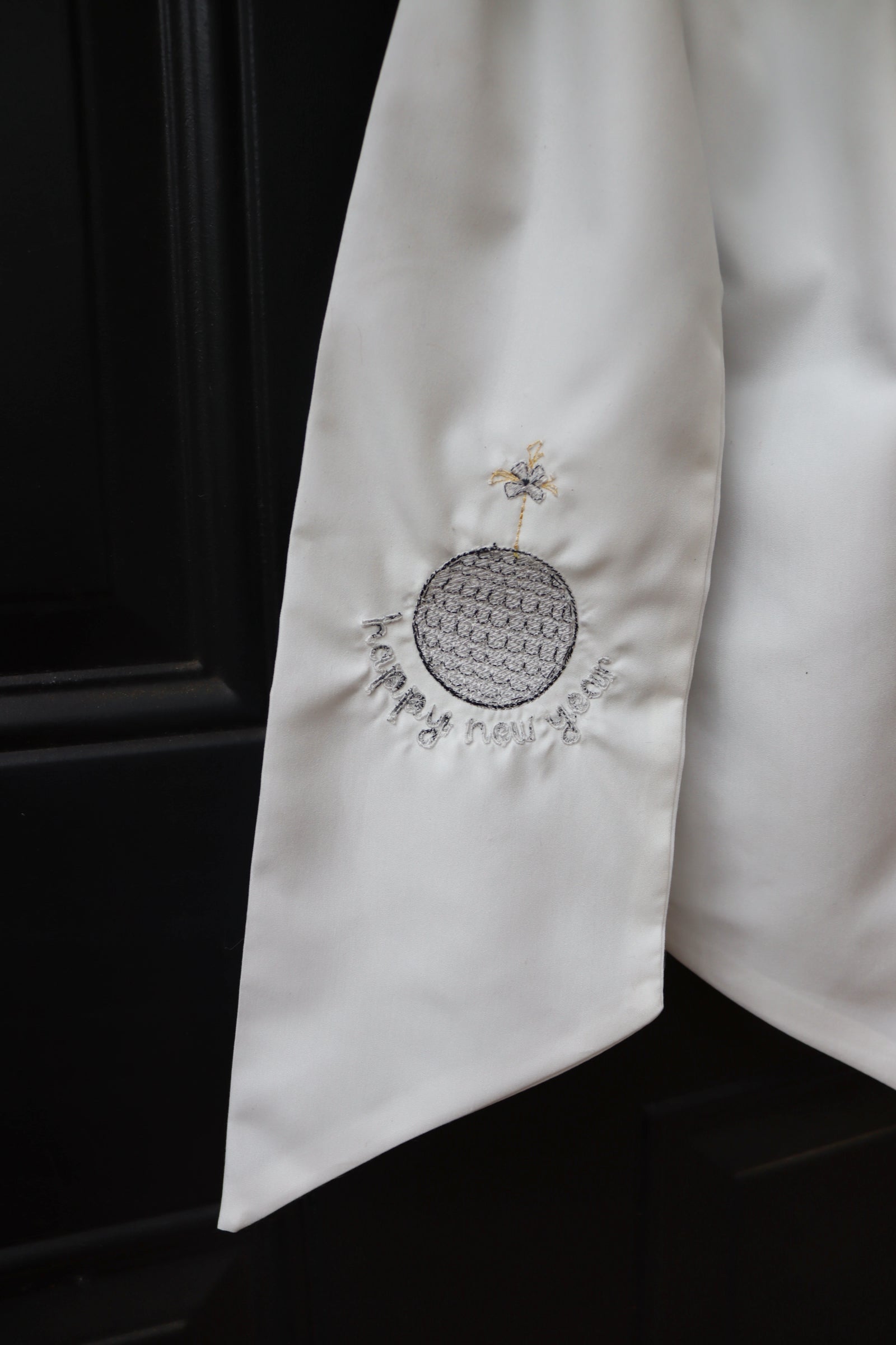 Midnight Toast Wreath Sash