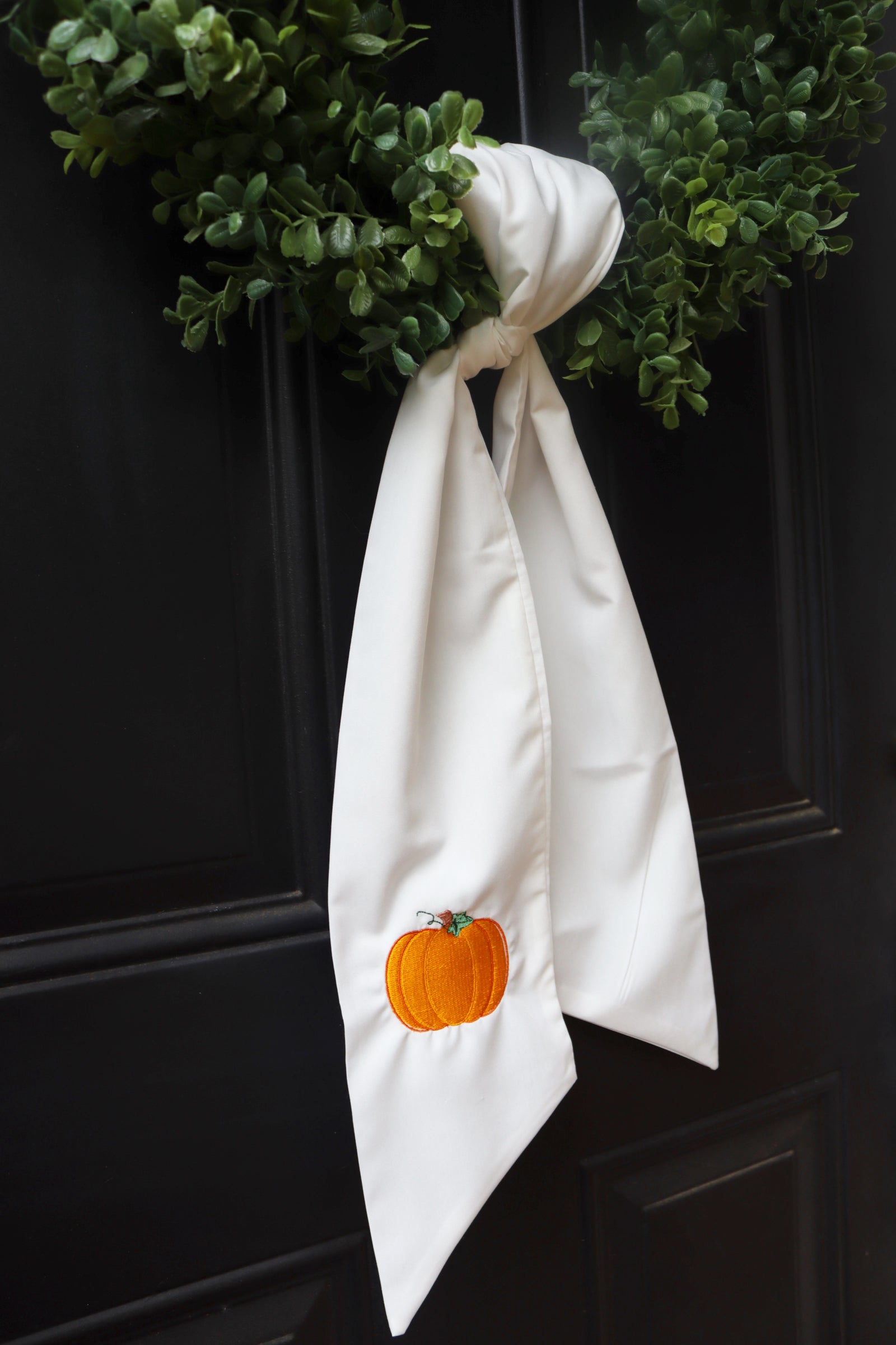 Harvest Hosting Wreath Sash