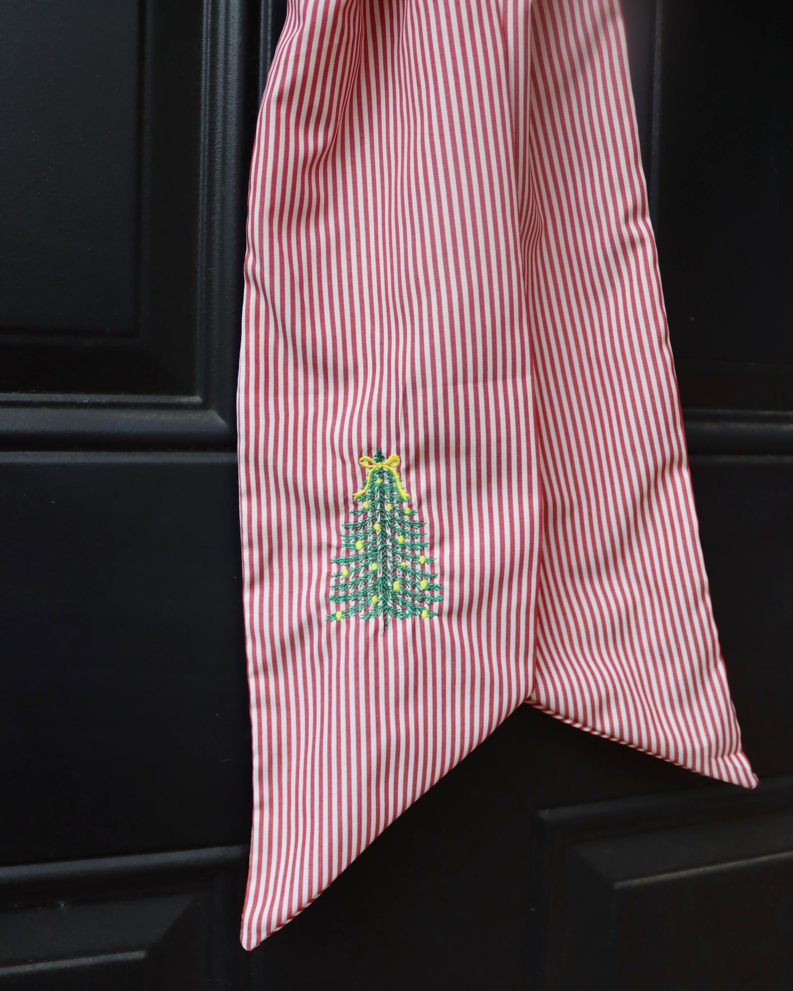 Merry & Bright Wreath Sash