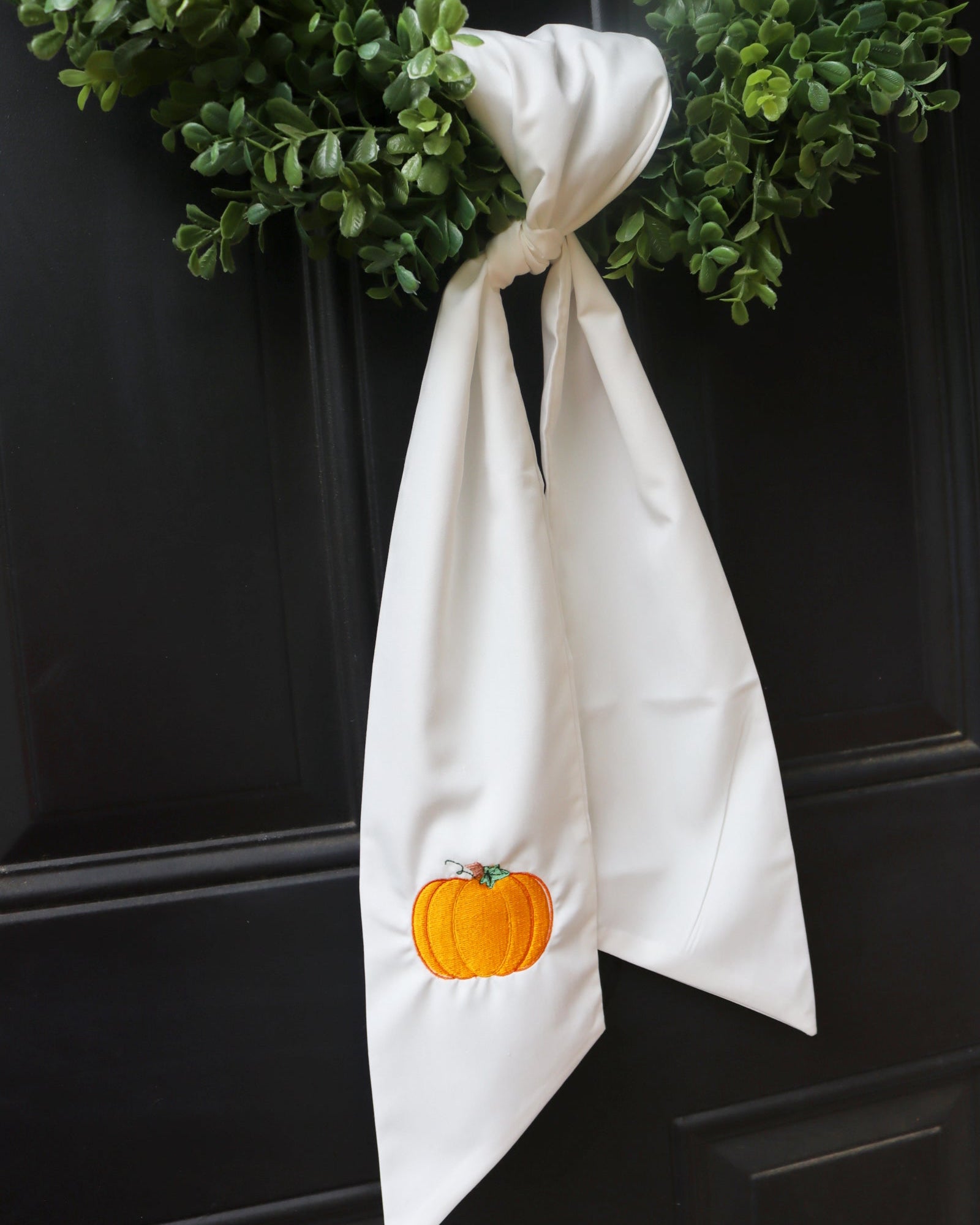 Harvest Hosting Wreath Sash