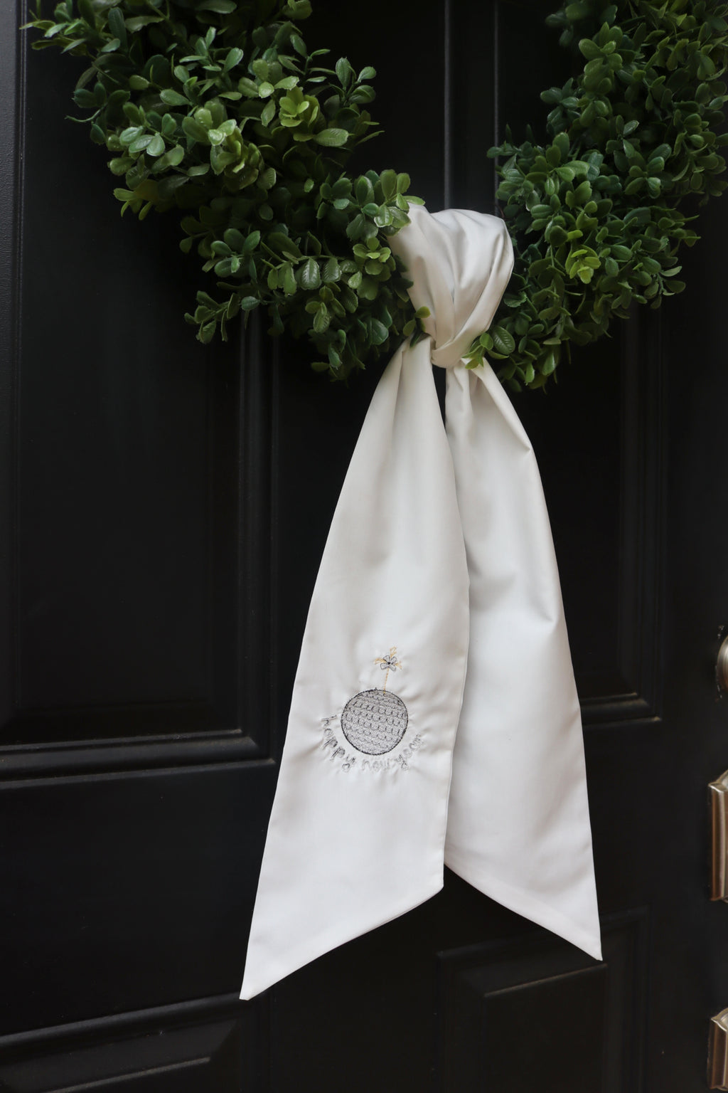 Midnight Toast Wreath Sash